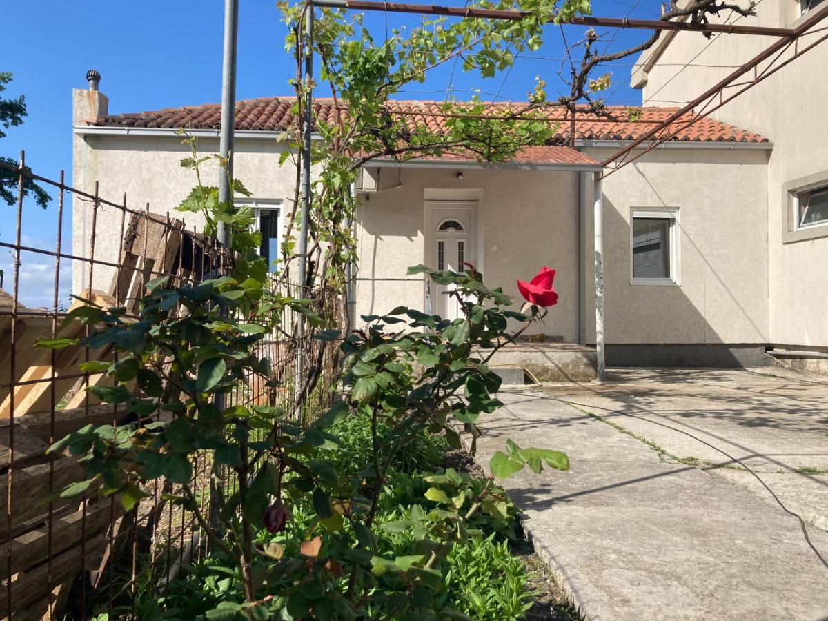 Apardibra Apartment Бар Екстериор снимка