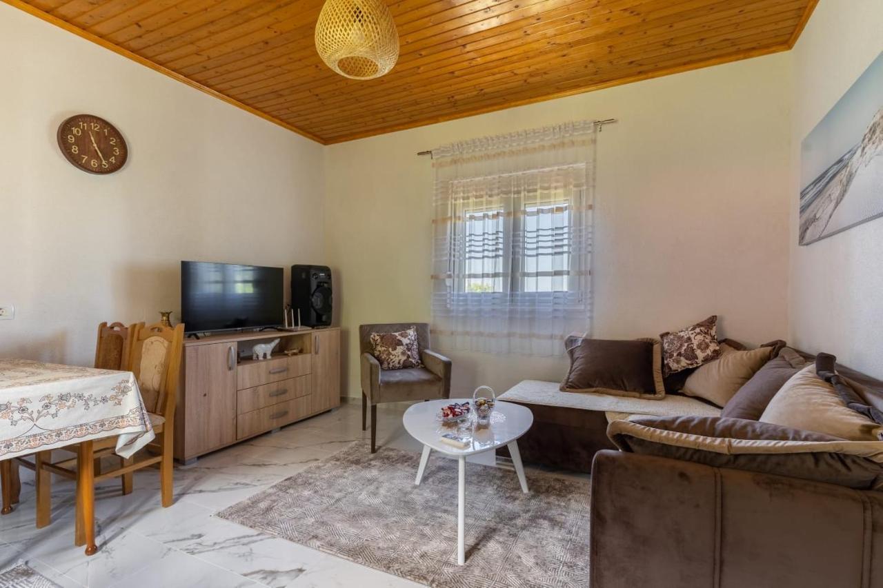 Apardibra Apartment Бар Екстериор снимка